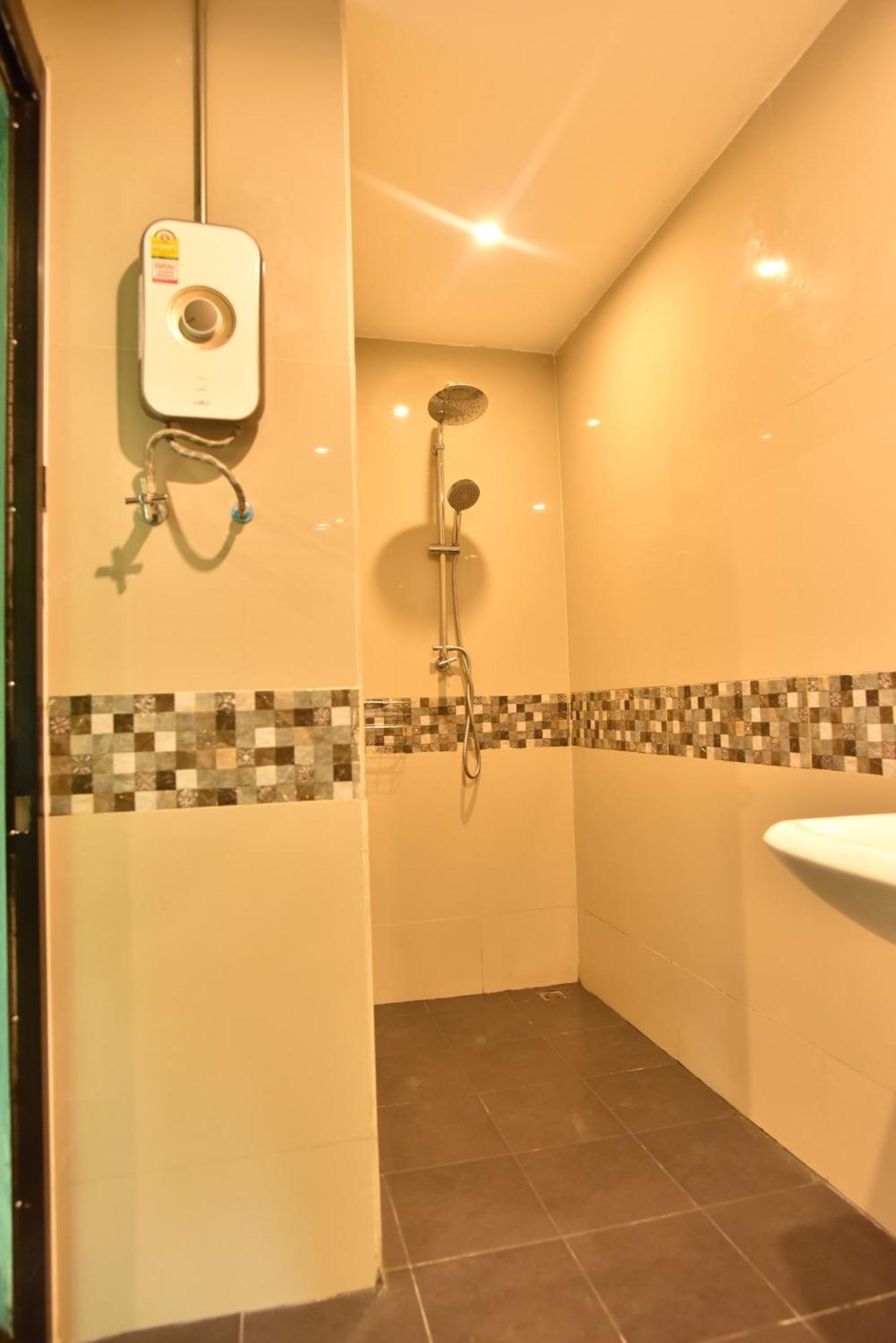 Rest Time Hotel Nong Khai Exterior photo