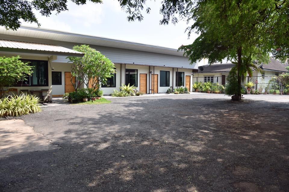 Rest Time Hotel Nong Khai Exterior photo